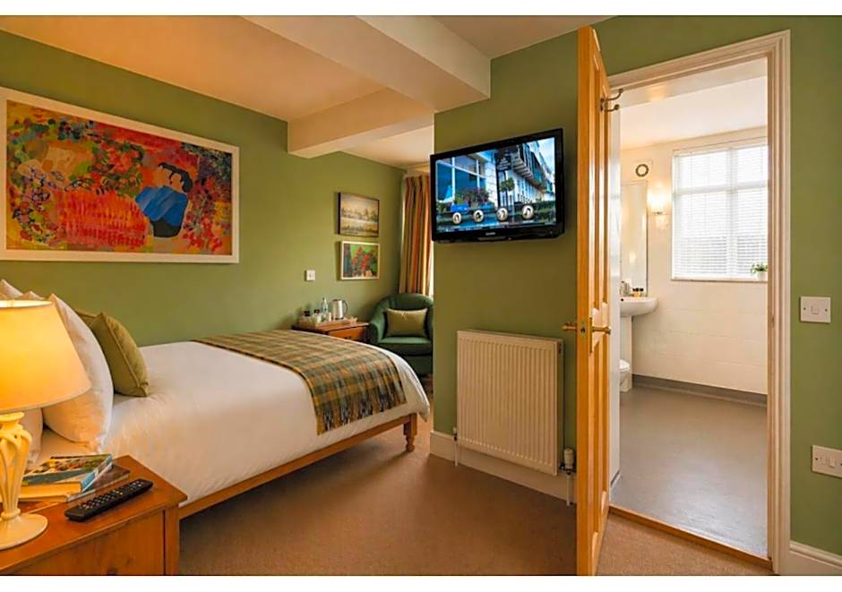 The Royal Harbour Hotel