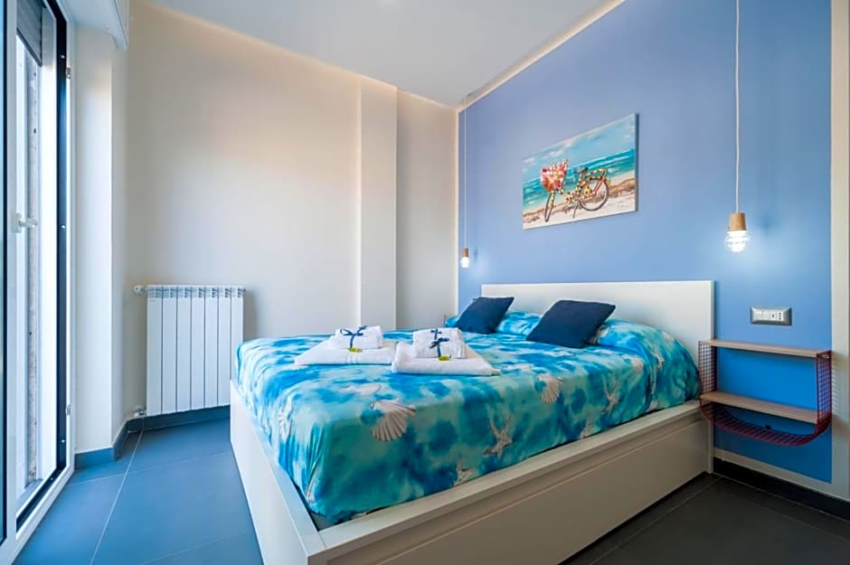 Attico Oltremare B&B – Naples, CO