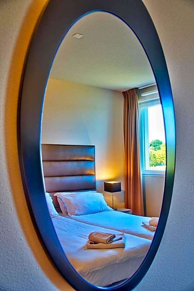 Adonis Hotel Bayonne