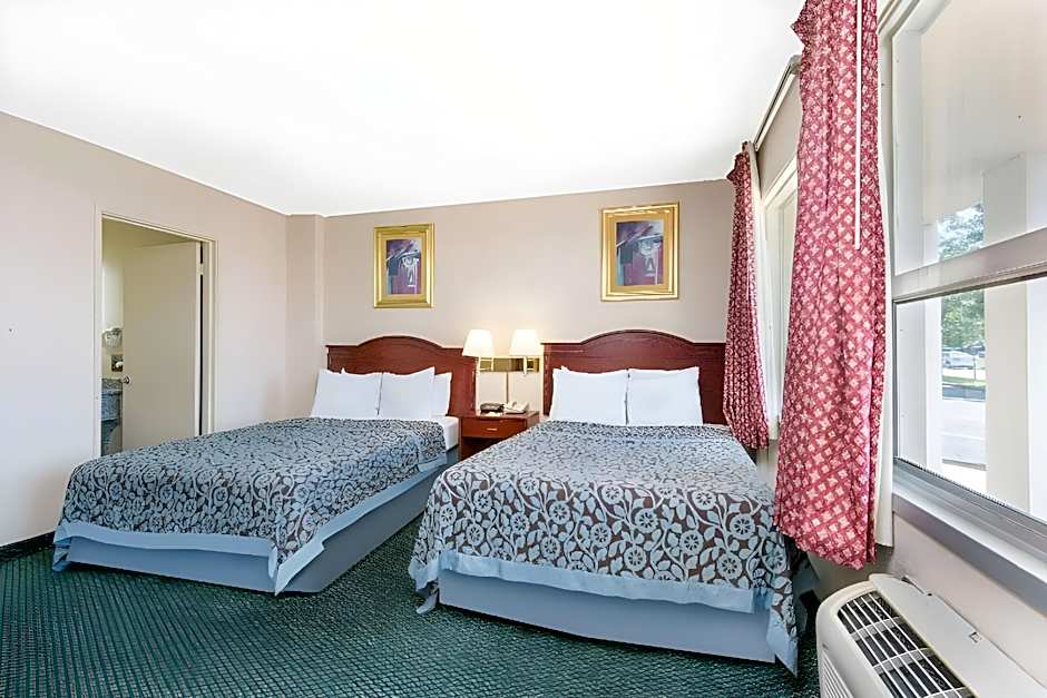 Blue Way Inn & Suites Wichita East