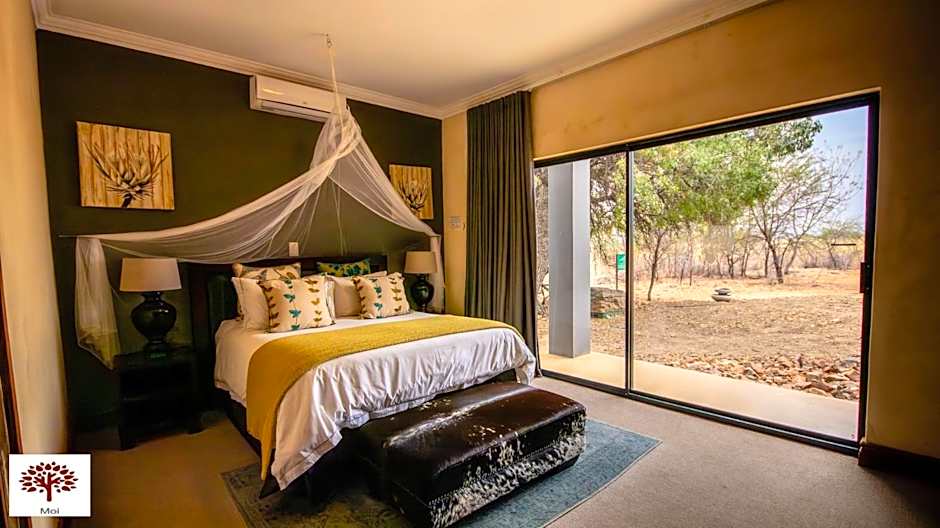 Zebula Golf and Wildlife Estate - The Milky Way Pax 12 - Moi Signature Luxury villa