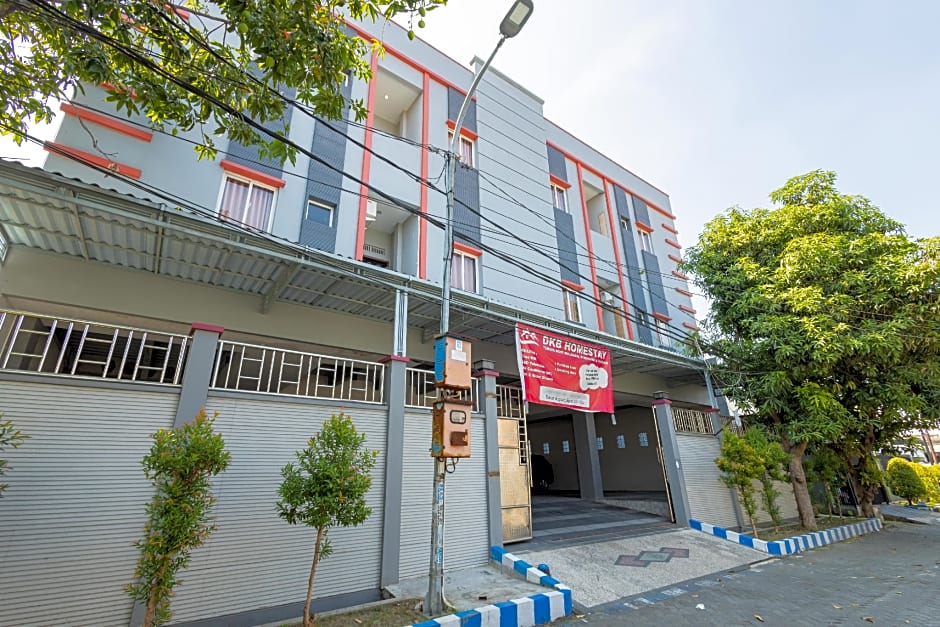 RedDoorz Near Universitas Wijaya Kusuma – Surabaja, IL
