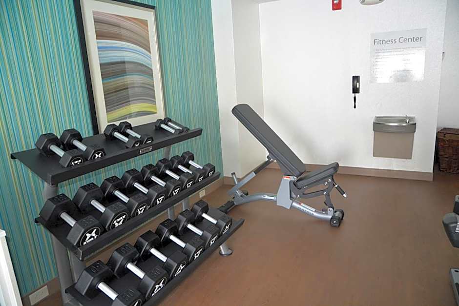 Holiday Inn Express & Suites Caryville By IHG