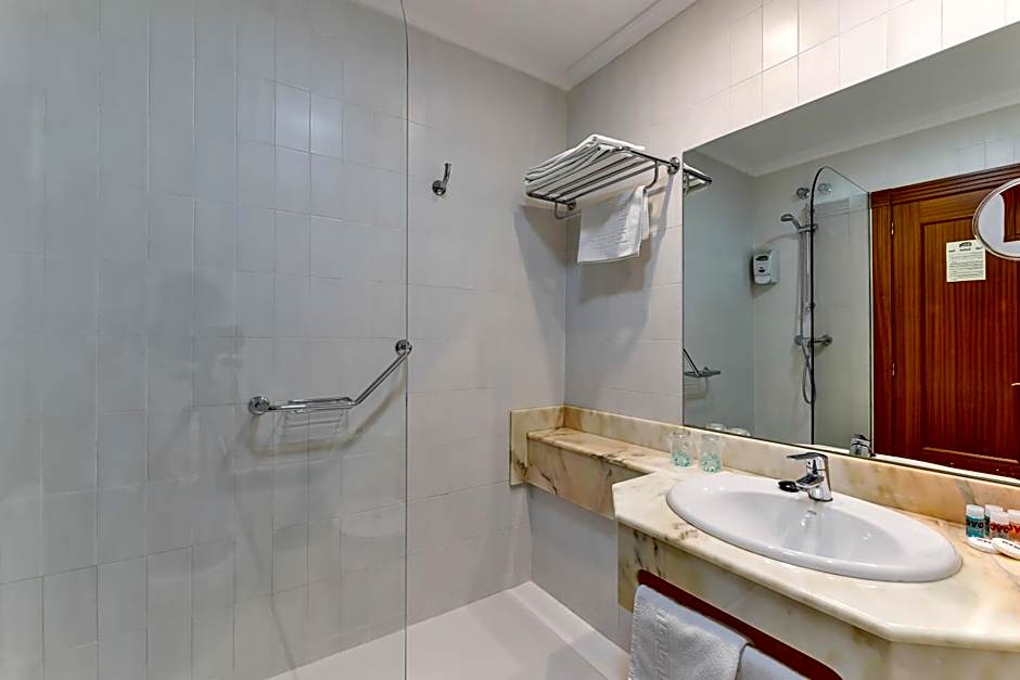 Hotel Santillana