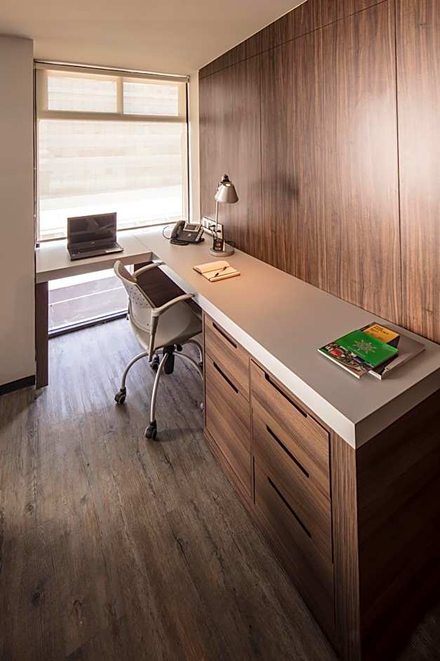 FlowSuites WTC