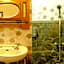 Hotel O Cemara's Homestay