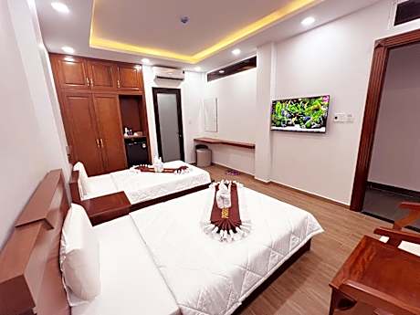 Deluxe Double or Twin Room