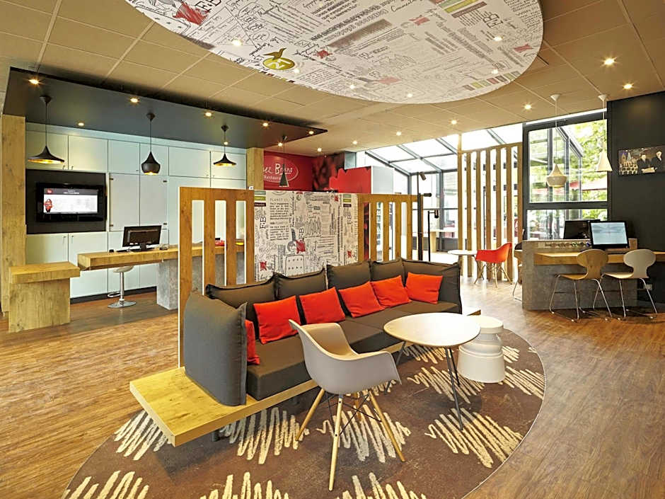 ibis Marne la Vallee Champs