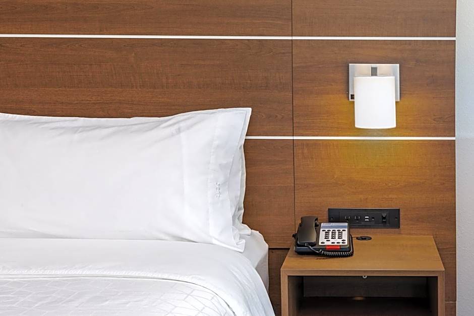 Holiday Inn Express And Suites Stafford Nw - Sugar Land By IHG