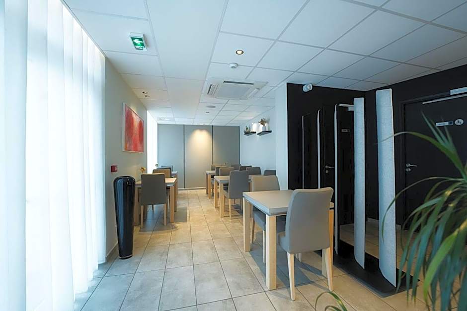 Logis Restaurant & Hôtel À la 12