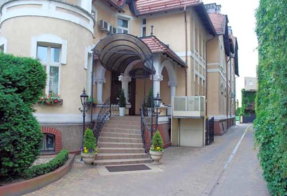 Villa Royal