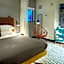 Moxy by Marriott New Orleans Downtown/French Quarter Area