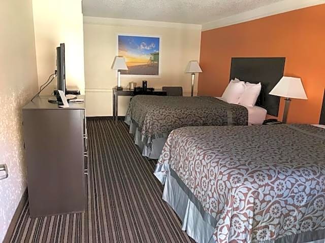 Days Inn by Wyndham Jacksonville Baymeadows