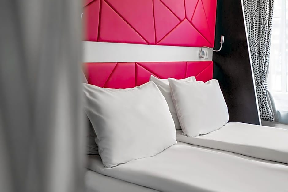 Magic Hotel Xhibition