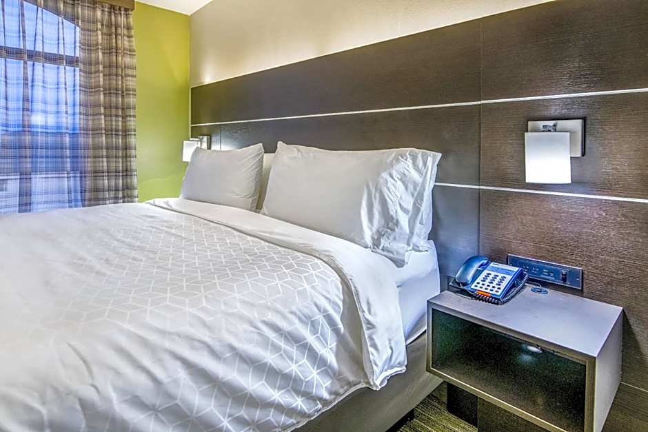 Holiday Inn Express And Suites Longview North By IHG