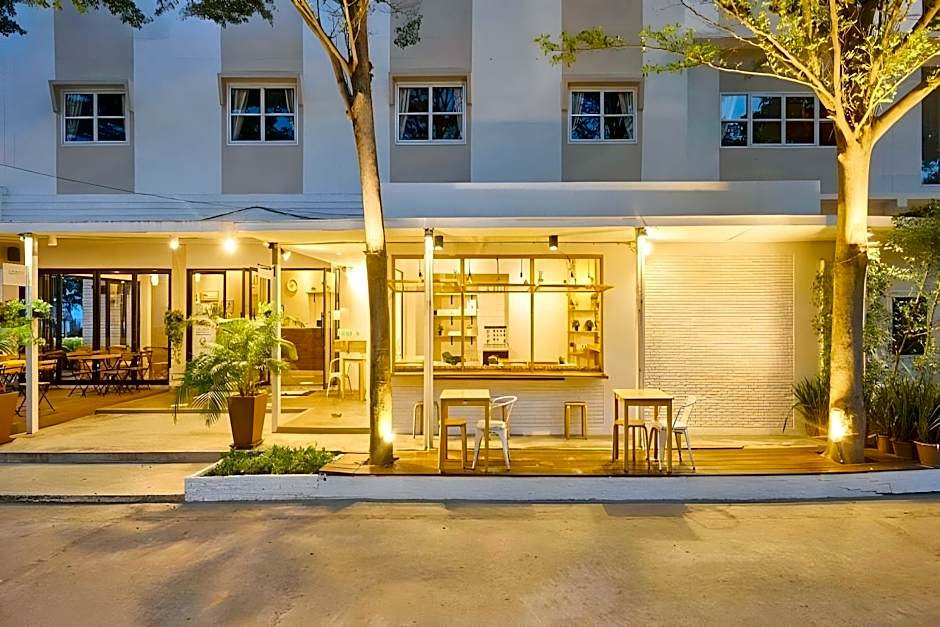 Talay Hotel & Villa