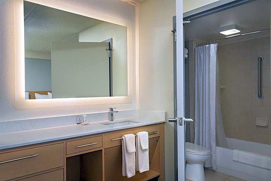 Hyatt Place Austin The Domain Area
