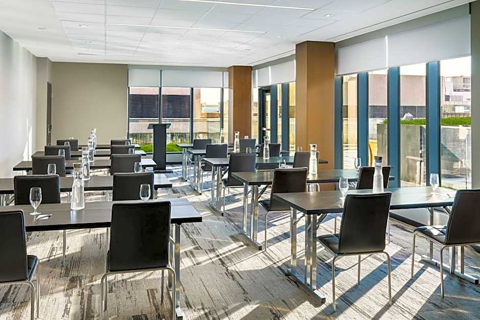 AC Hotel by Marriott Washington DC Downtown