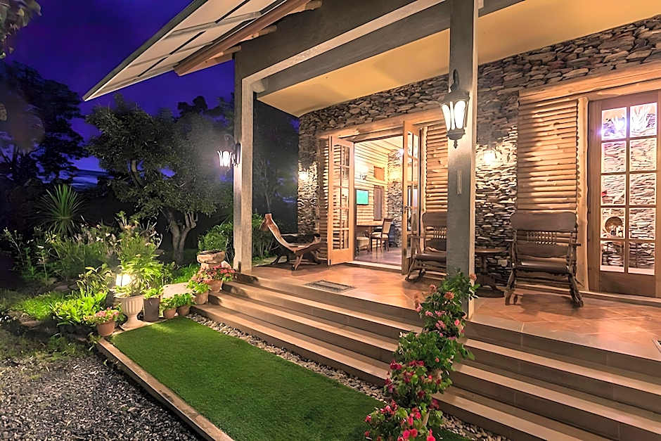 Phukumhom Resort