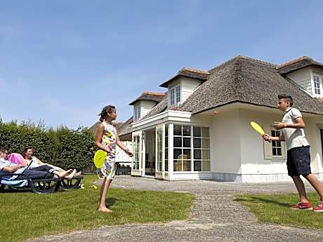 Villa in Domburg near North Sea Beach