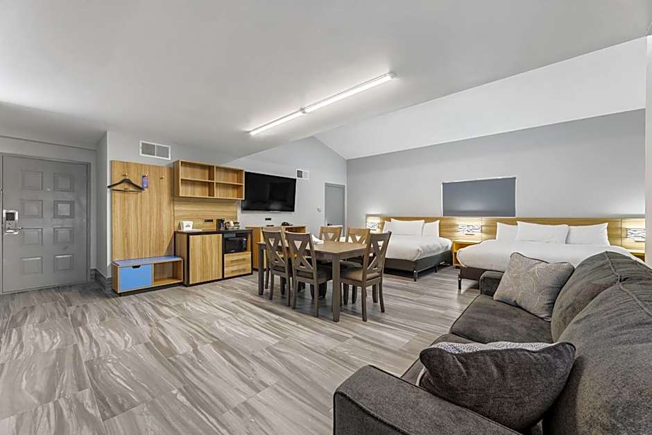 Days Inn & Suites by Wyndham Texas City - Galveston Area