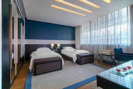 Penthouse Suite with Terrace