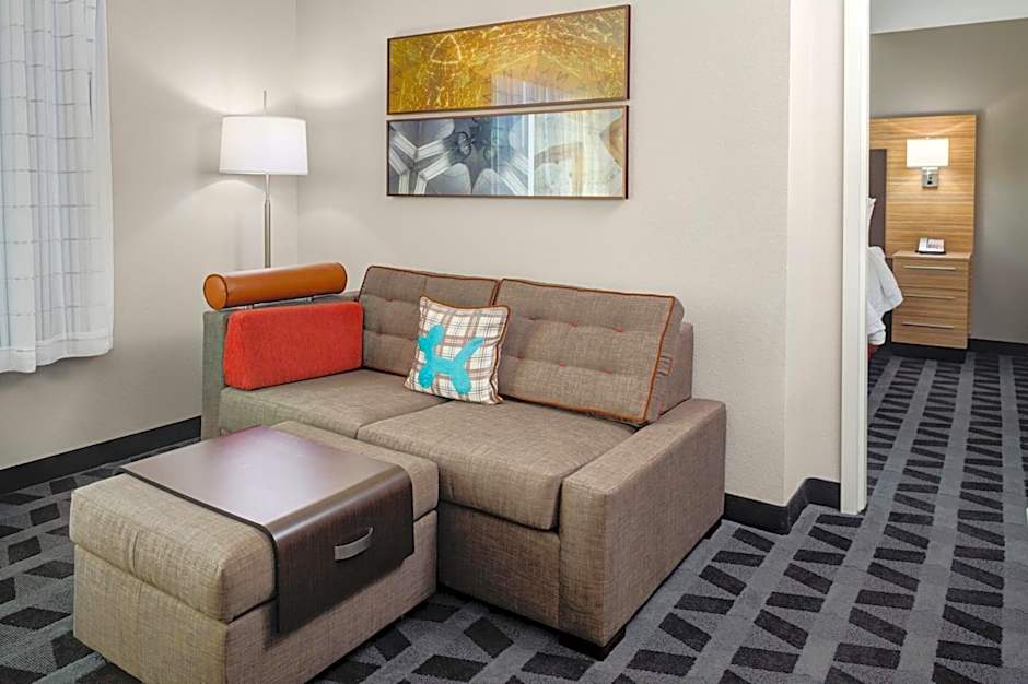 TownePlace Suites by Marriott Detroit Canton