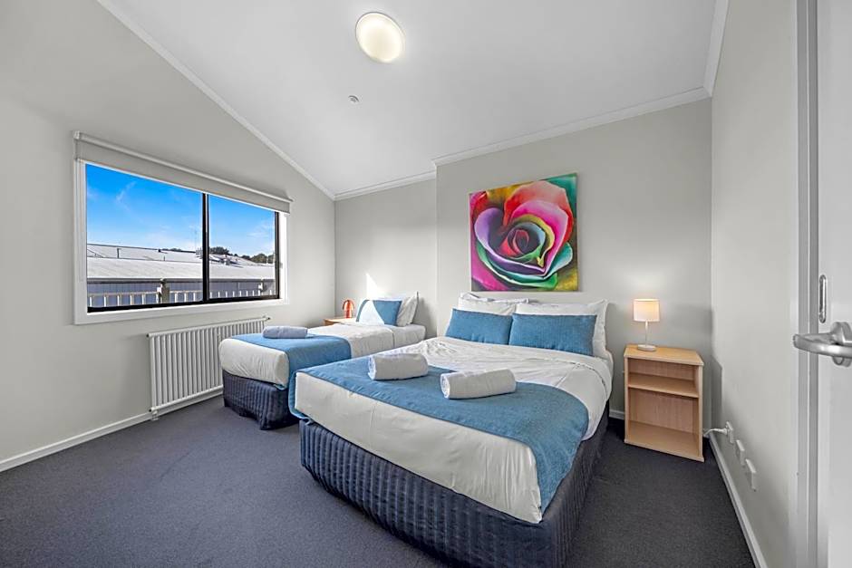 Sovereign Views Apartments