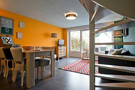 Family Room with 2 Bedroom