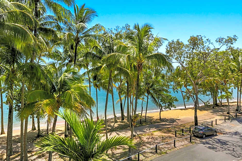 Agincourt Beachfront Apartments