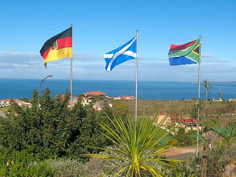 Amzee Bokmakierie Guest House