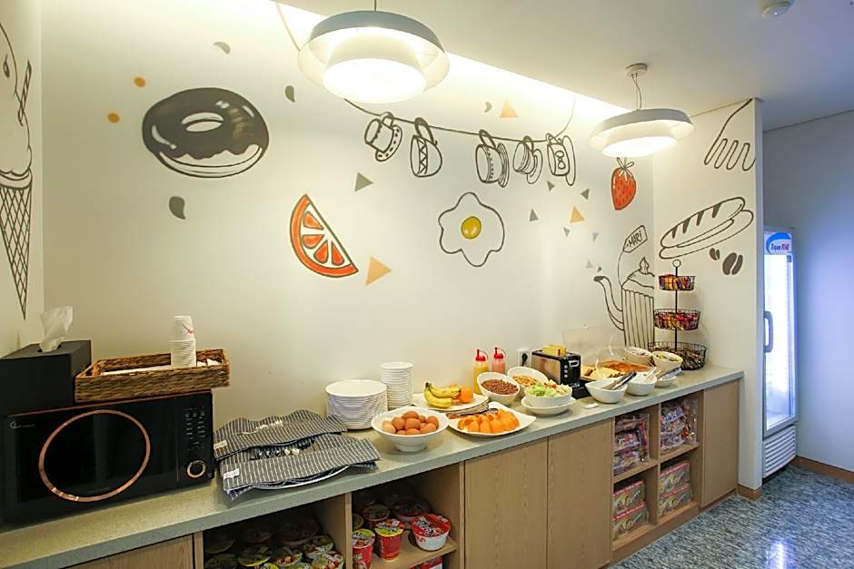 Jeonju Mari Hotel Park Store