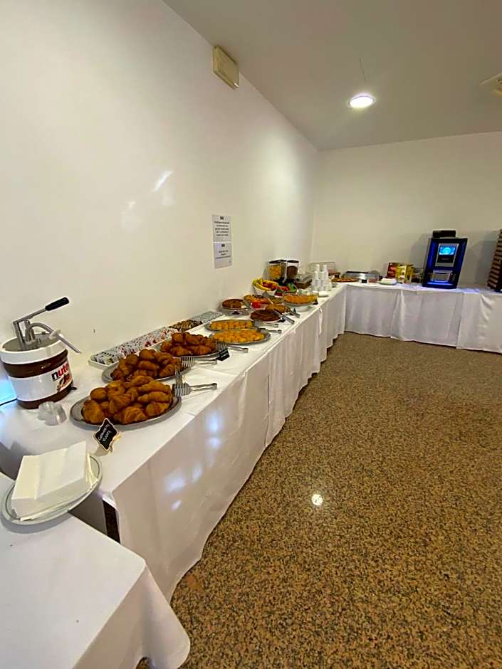 Hotel Modenese