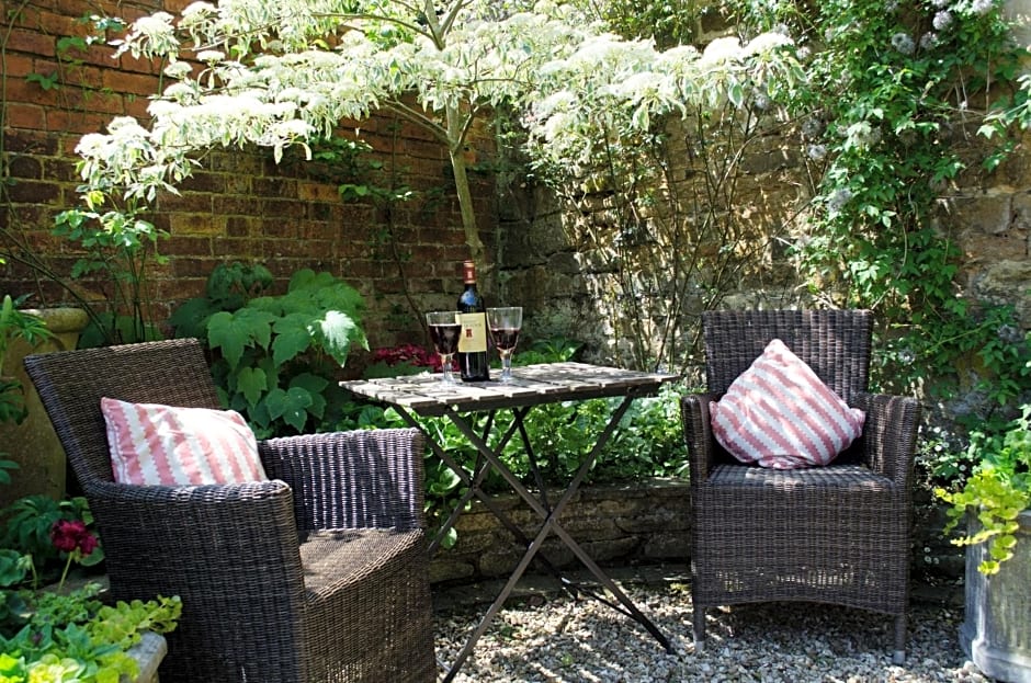 The Hollies Bed and Breakfast