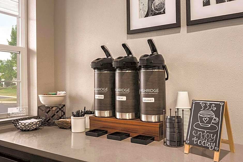 Country Inn & Suites by Radisson, Dakota Dunes, SD