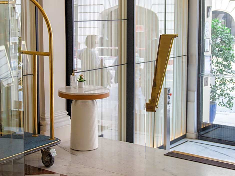 Hôtel Vernet Champs Elysées Paris