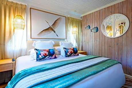 2 Bedroom Family Lagoon Chalet