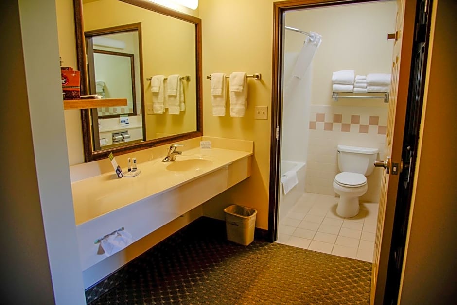 AmericInn by Wyndham Havre