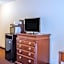 Quality Inn & Suites Pensacola Bayview