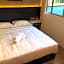 Monaco Boutique Hotel Kampung Air