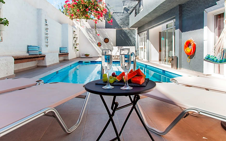 ELYCHRYSON Apartments/HOTEL