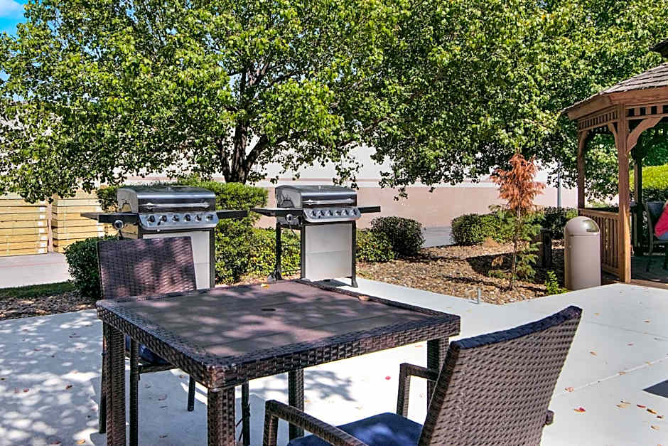 Holiday Inn Express And Suites Longview North By IHG