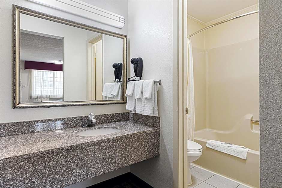 Best Western Palestine Inn