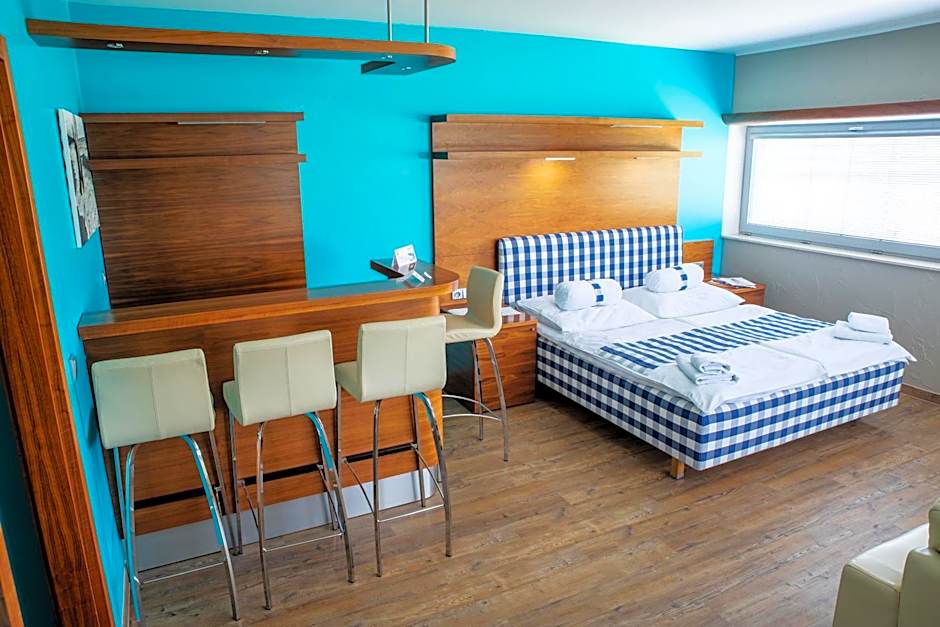 Restaurant & Design Hotel Noem Arch