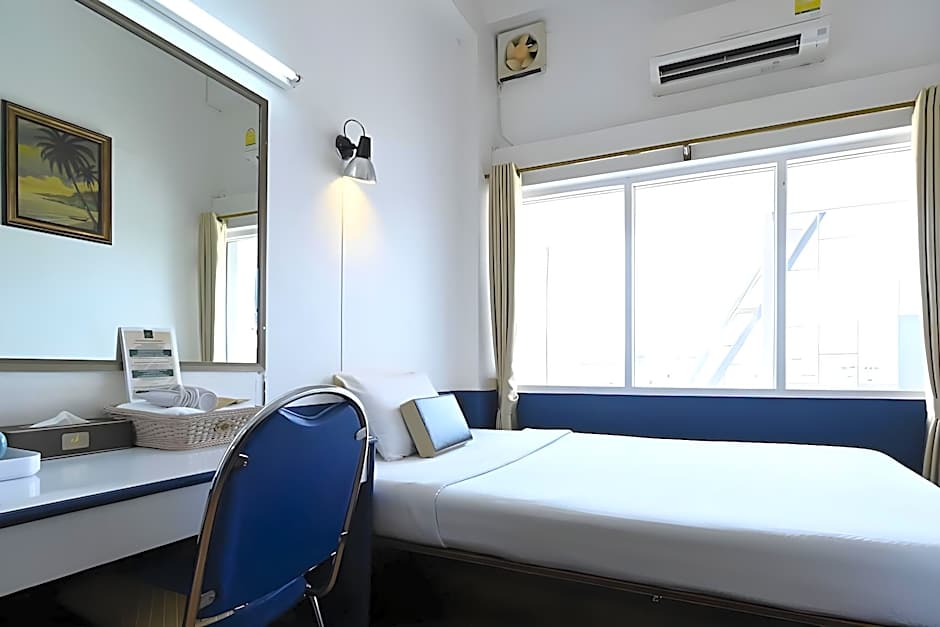 The Krungkasem Srikrung Hotel