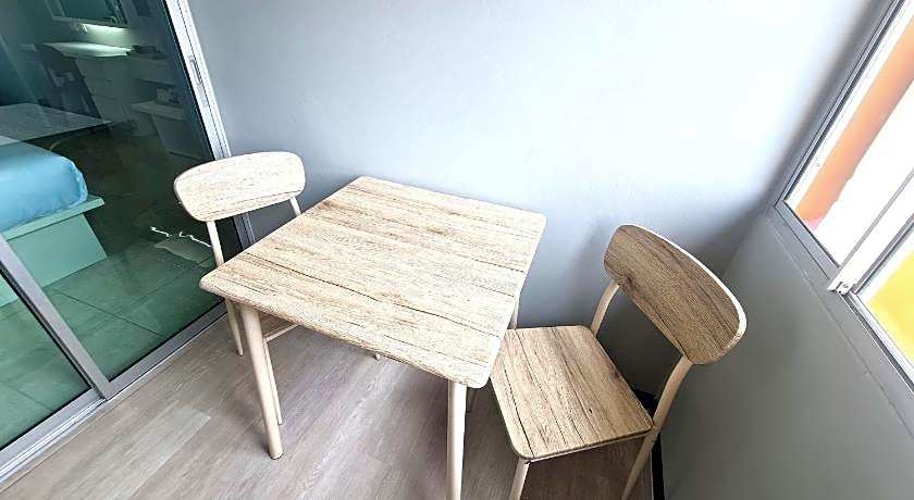 Fullroom 77 Srinakarin