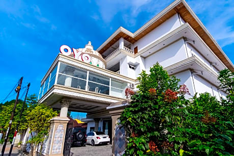 Super OYO Capital O 293 Mutiara Hijau Suites Syariah