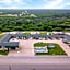 Three Rivers Executive Inn & Suites By OYO