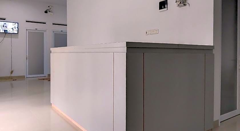 RedDoorz near Universitas Siliwangi 2