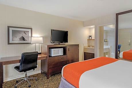 King Room with Bath Tub - Disability Access/Non-Smoking
